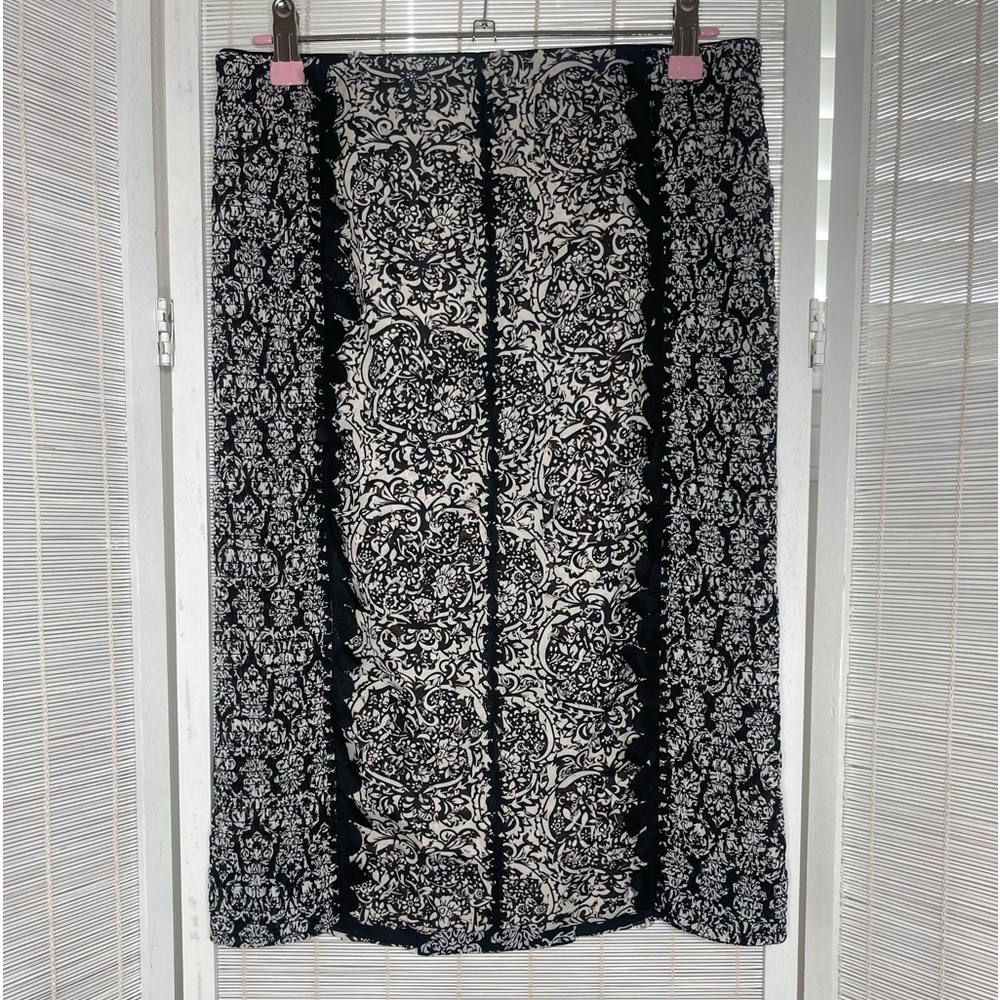 Byron Lars Beguile Black White Laser Cut Floral Skirt Smocked Panels Size 4